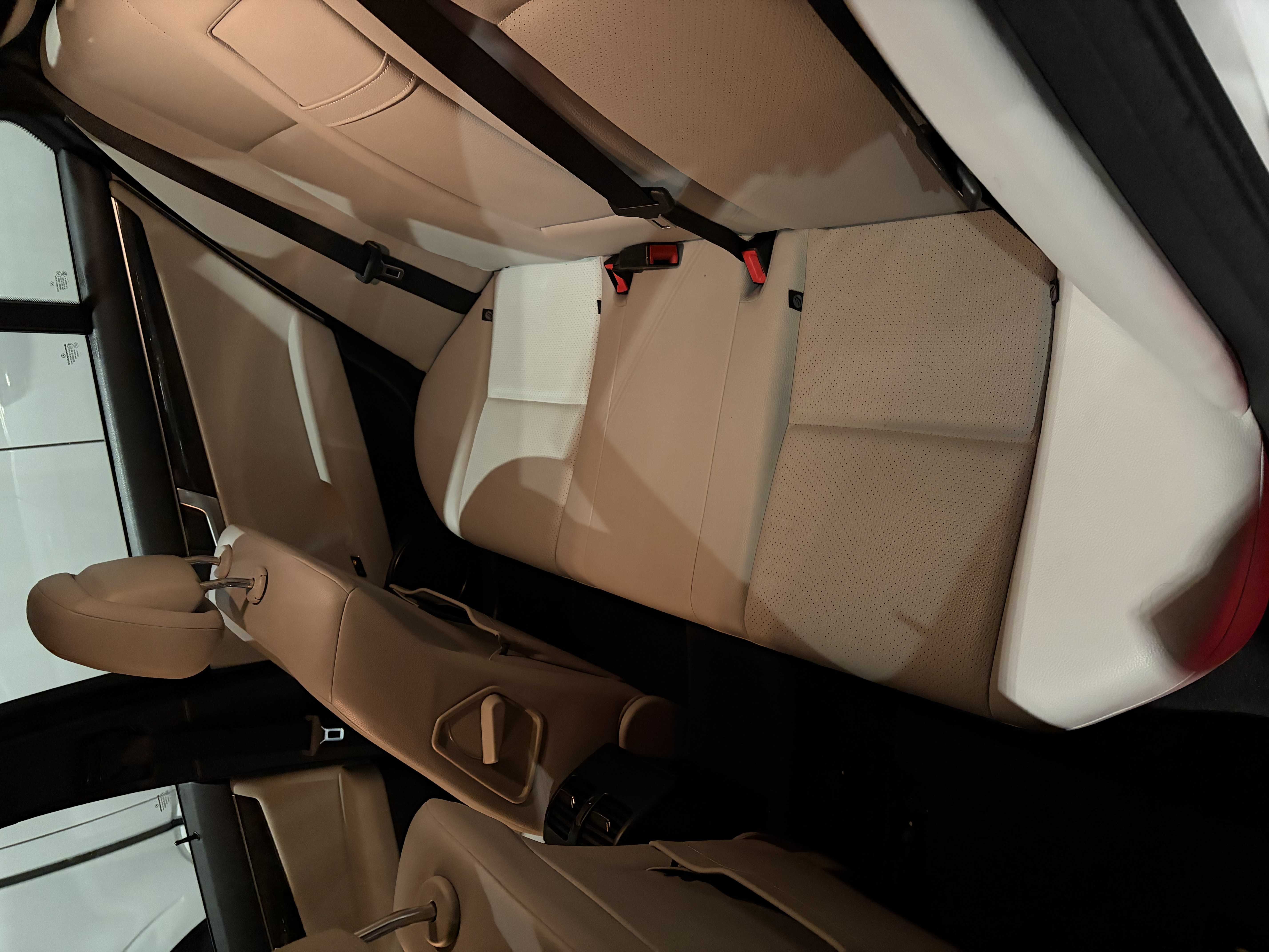 Used 2013 Mercedes-Benz C 250 Sedan image 13