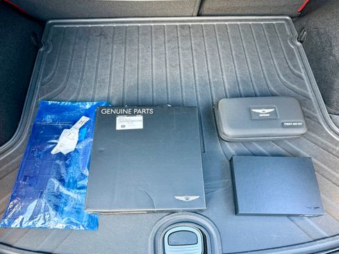 Used 2024 Genesis GV70 3.5T Sport w/ Sport Prestige Package image 21