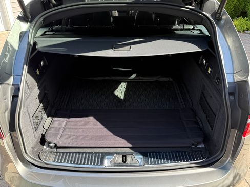 Used 2018 Jaguar XF S image 14