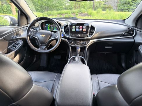 Used 2017 Chevrolet Volt Premier w/ Driver Confidence II Package FWD image 13
