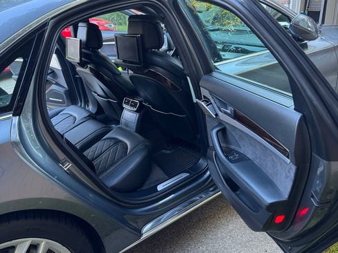 Used 2015 Audi A8 4.0T image 16