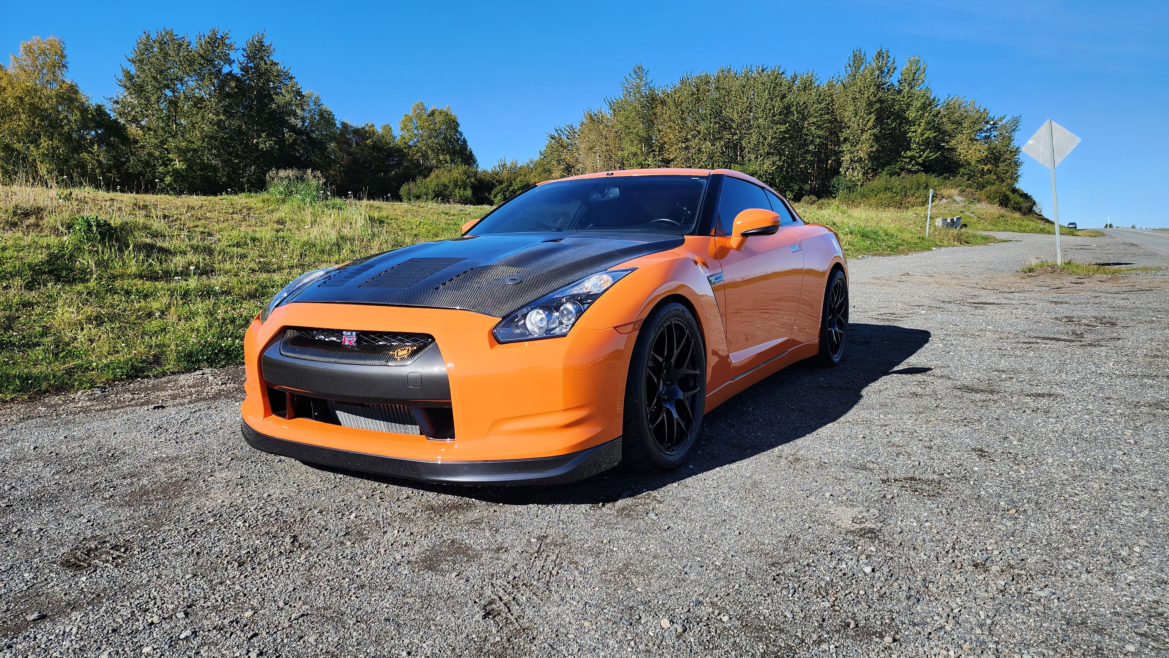 Used 2009 Nissan GT-R Premium AWD/4WD image 4