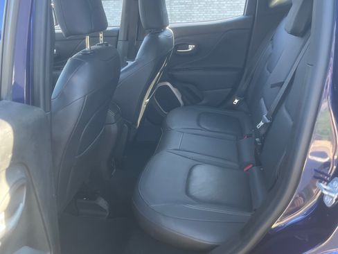 Used 2017 Jeep Renegade Limited image 8