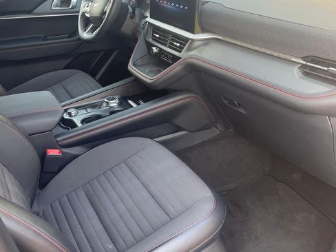 Used 2025 Ford Explorer ST-Line w/ Premium Package AWD/4WD image 9