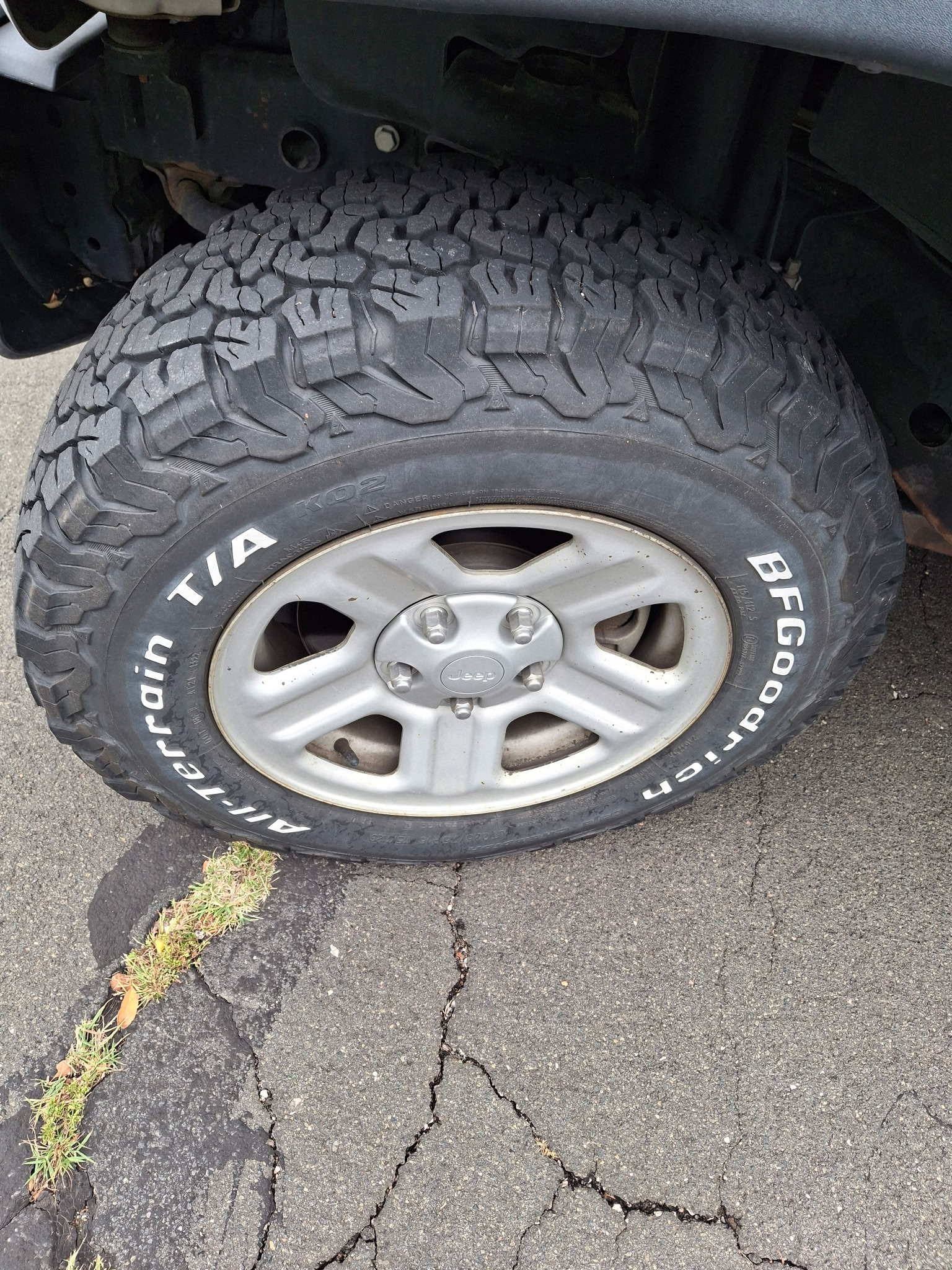 Used 2017 Jeep Wrangler Sport AWD/4WD image 4
