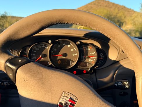 Used 2001 Porsche 911 Cabriolet image 16