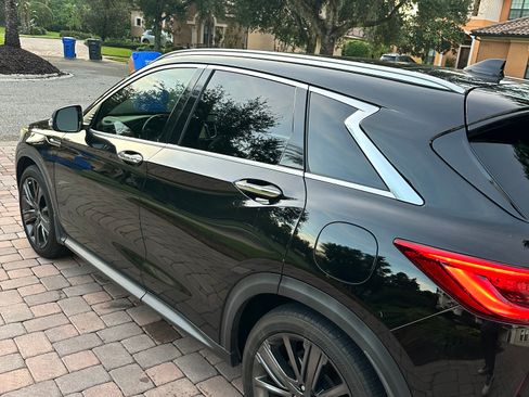 Used 2020 INFINITI QX50 Essential w/ Edition 30 Package FWD image 2