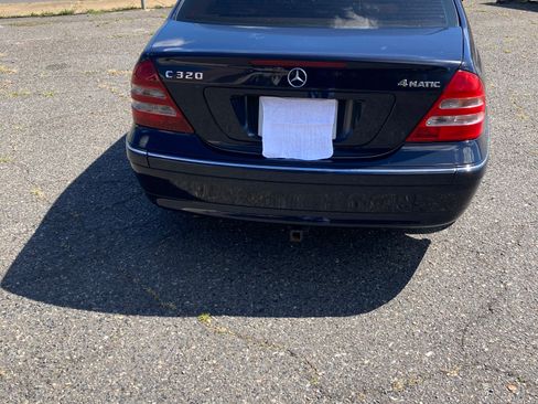 Used 2004 Mercedes-Benz C 320 4MATIC Sedan image 8