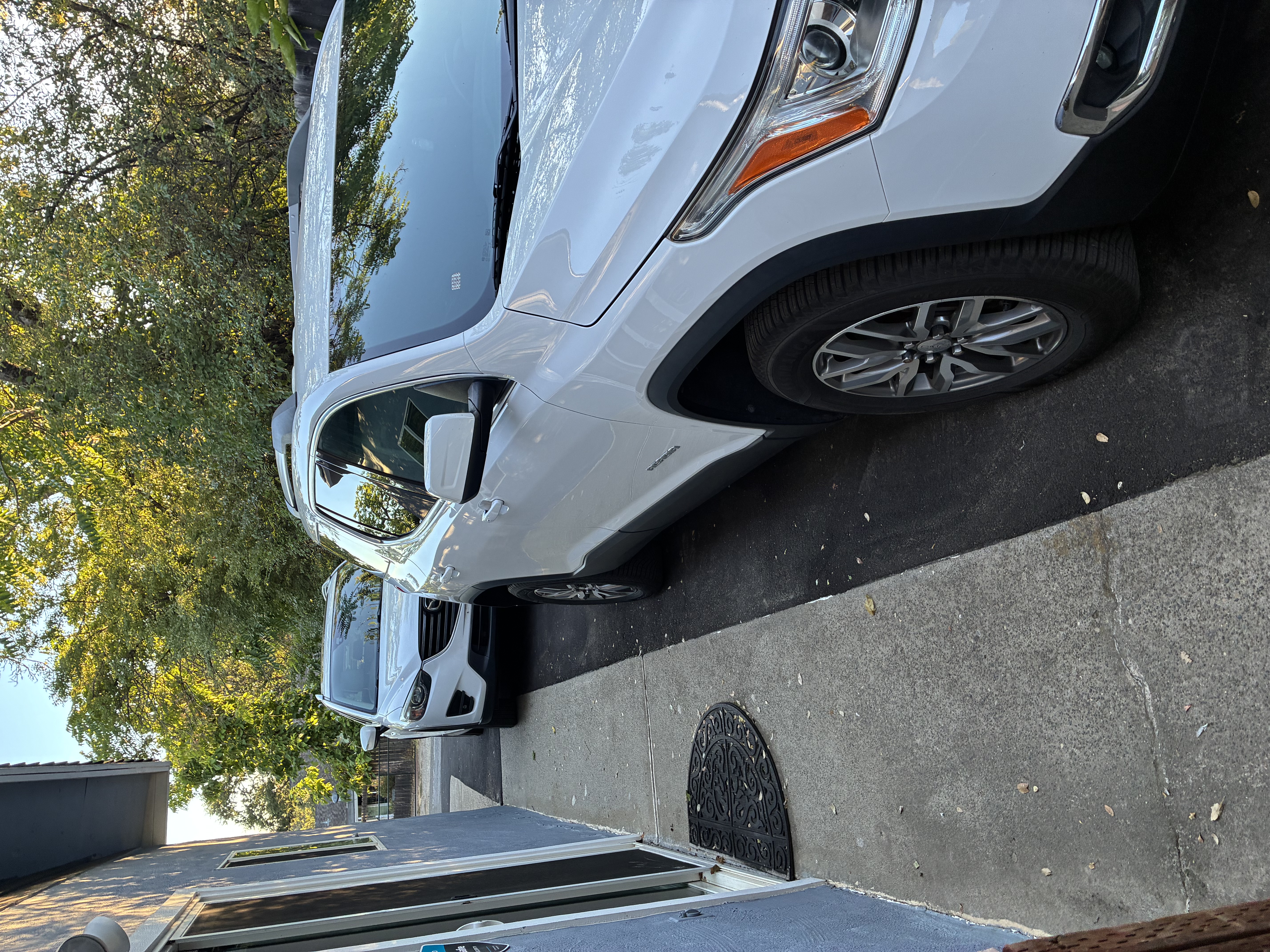 Used 2019 GMC Acadia SLE FWD image 5