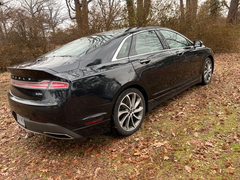 Used 2019 Lincoln MKZ Reserve w/ Reserve Plus Package image 4