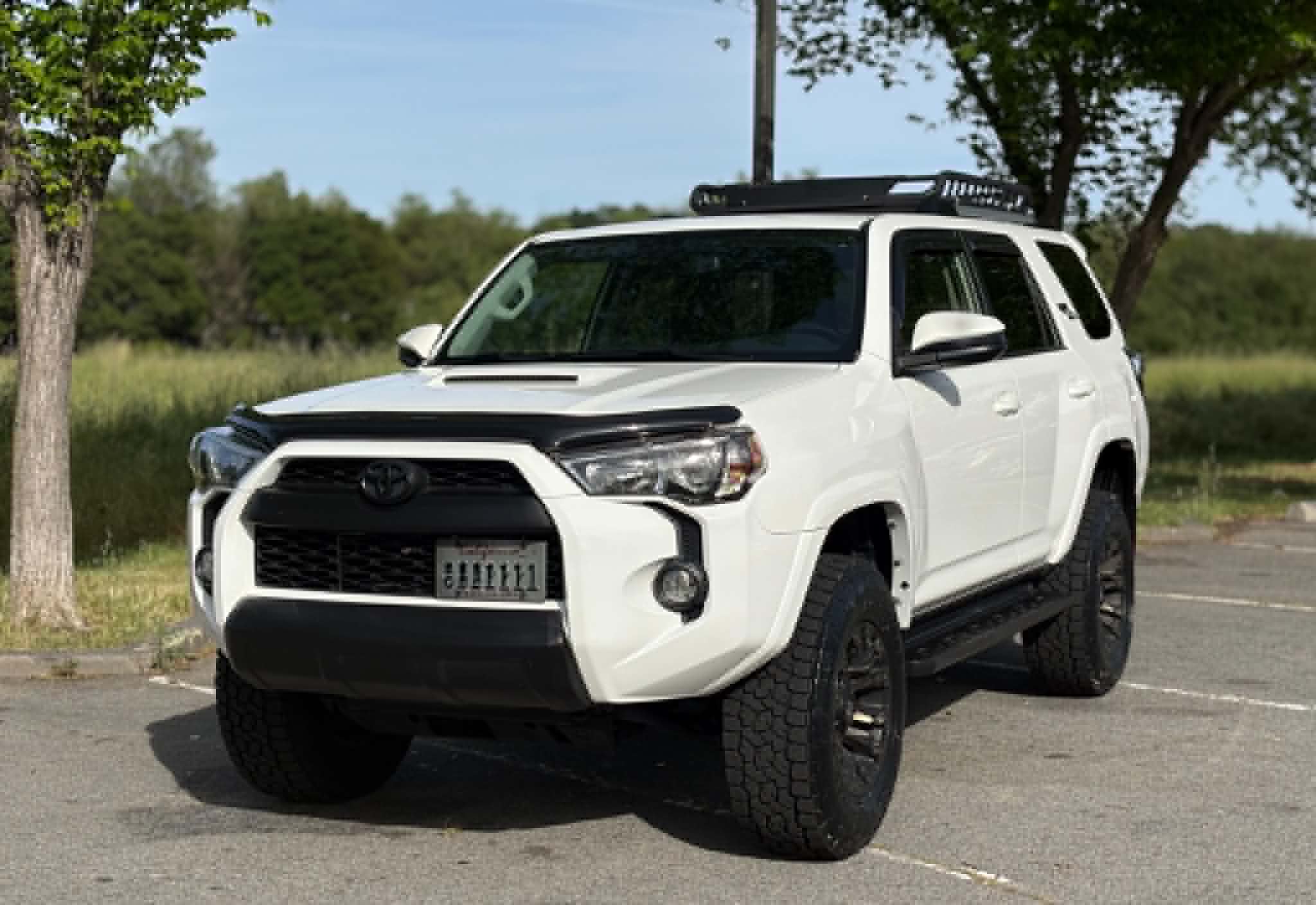 Used 2018 Toyota 4Runner TRD Off-Road AWD/4WD image 1