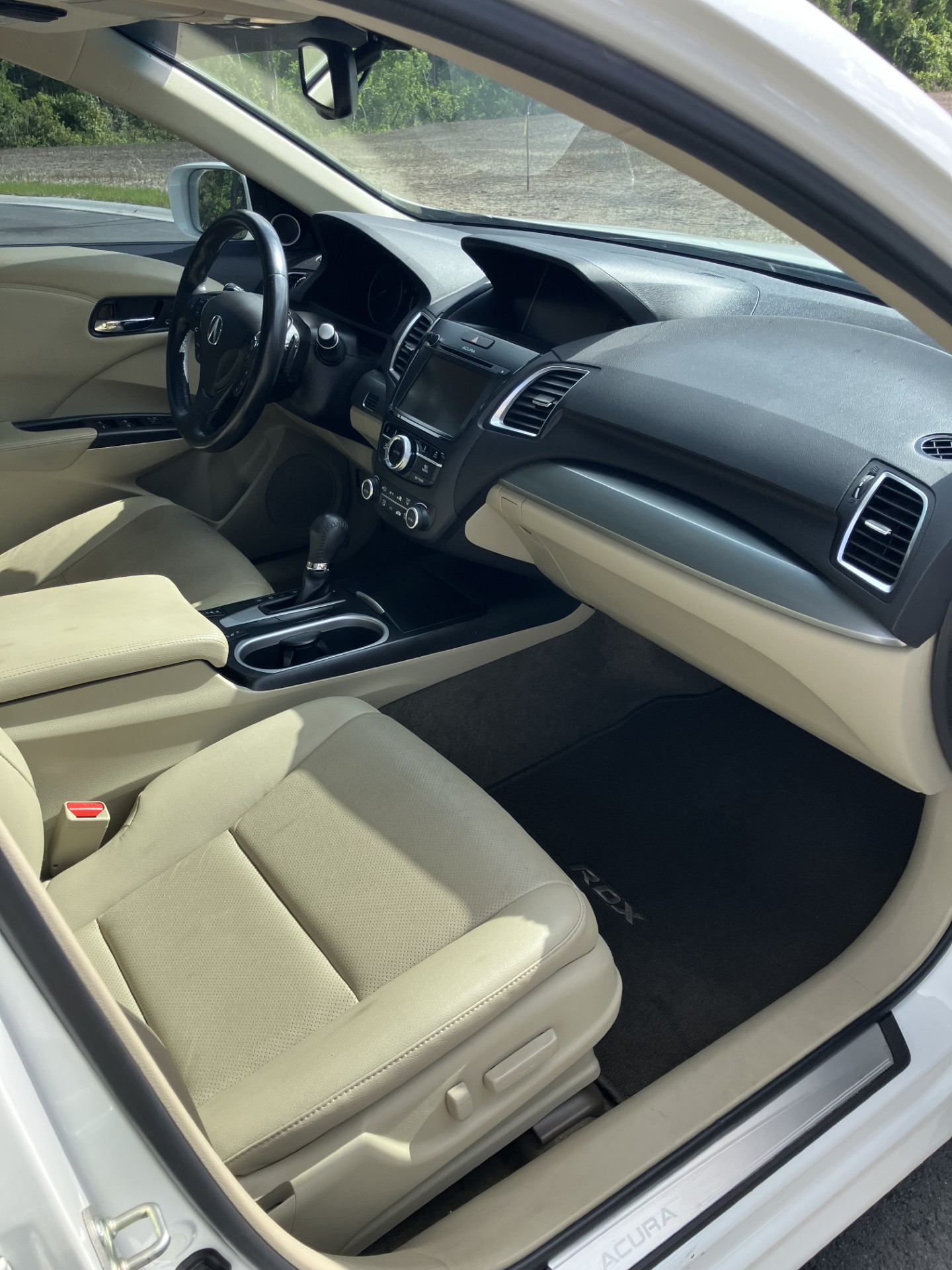 Used 2017 Acura RDX w/ Technology Package FWD image 9
