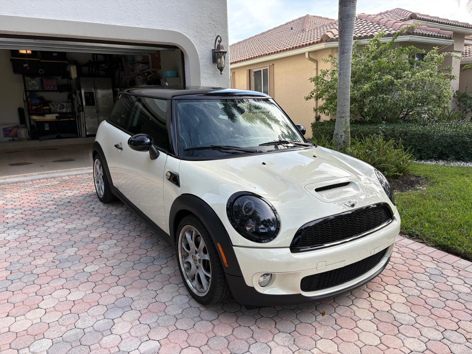 Used 2009 MINI Cooper S FWD image 4
