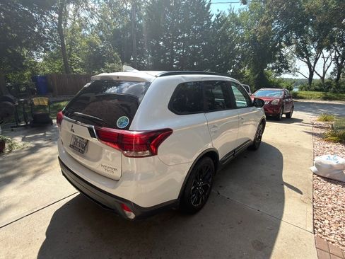 Used 2018 Mitsubishi Outlander LE FWD image 8