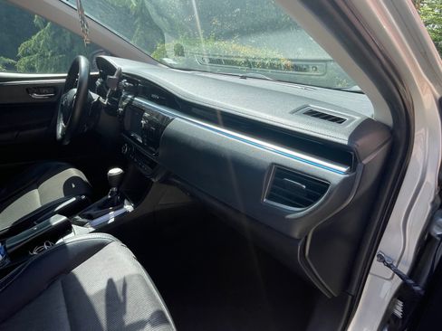 Used 2014 Toyota Corolla S w/ Driver Convenience Package FWD image 13