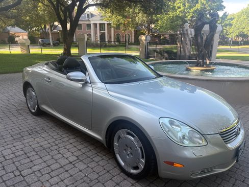 Used 2002 Lexus SC 430 Convertible RWD image 14