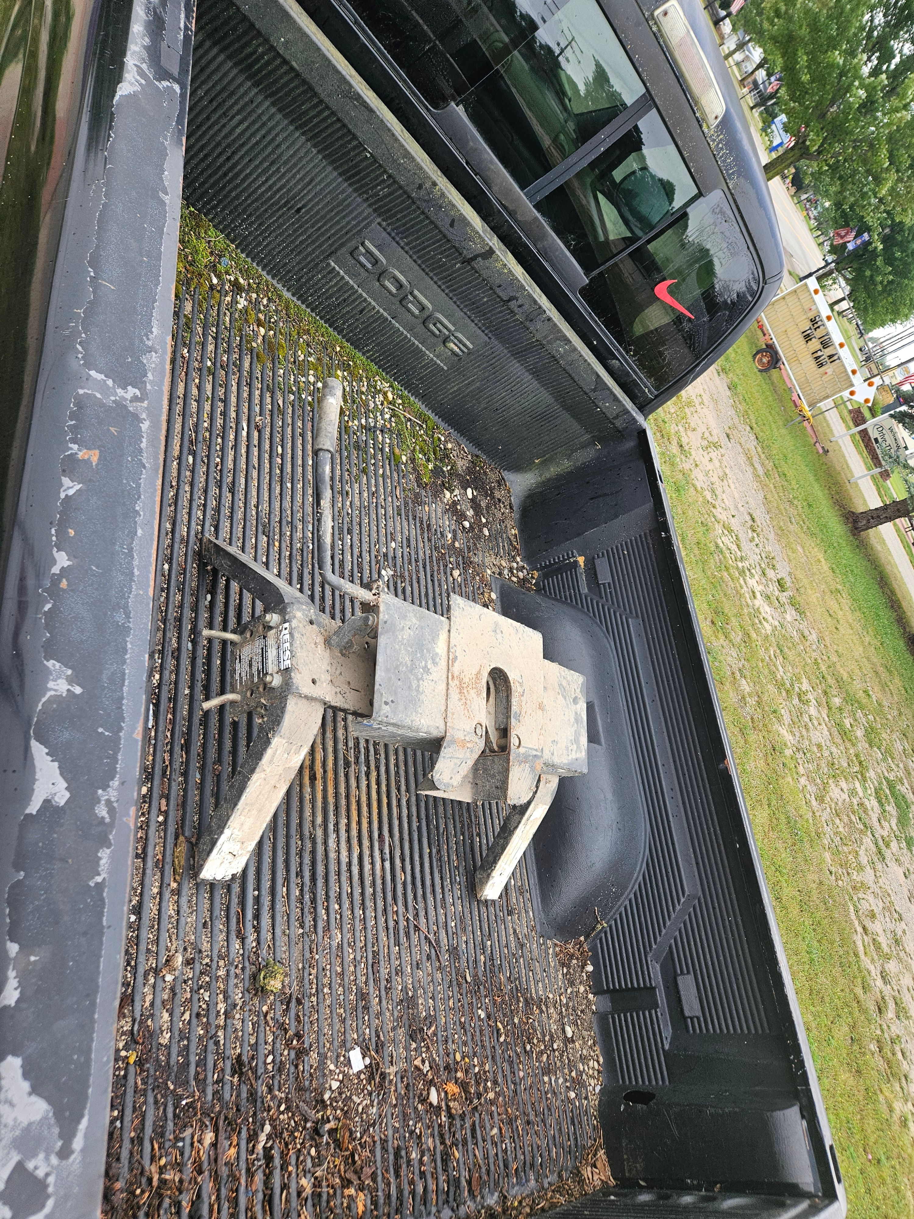 Used 1998 Dodge Ram 1500 Truck 4x4 Regular Cab image 8