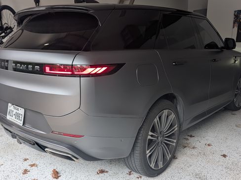 Used 2024 Land Rover Range Rover Sport Autobiography image 11