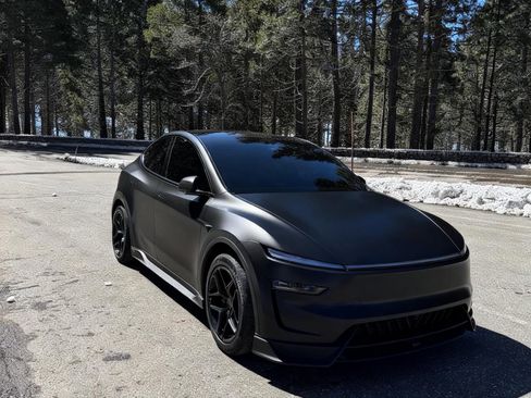 Used 2026 Tesla Model Y Long Range AWD/4WD image 12