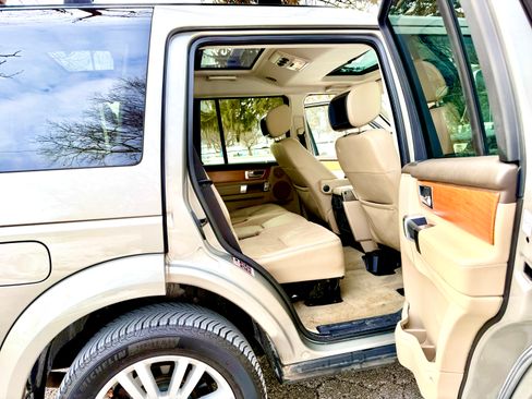 Used 2012 Land Rover LR4 HSE image 11