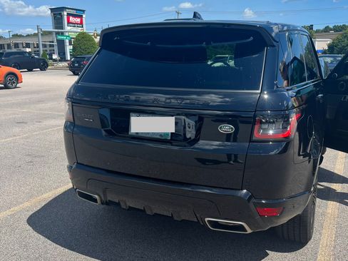 Used 2022 Land Rover Range Rover Sport HSE Dynamic image 4