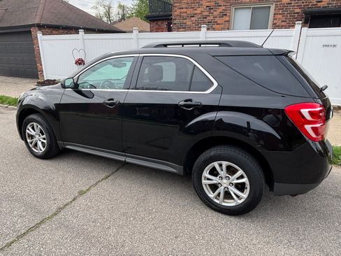 Used 2016 Chevrolet Equinox LT image 2