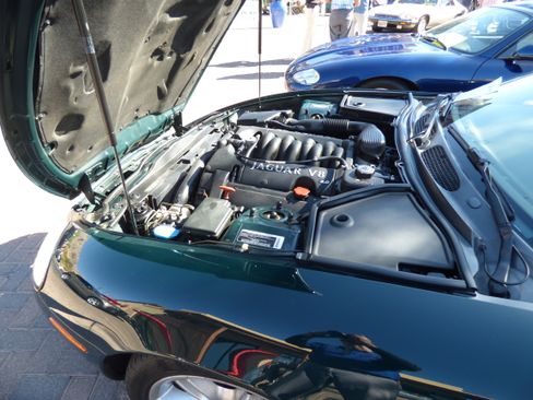 Used 2001 Jaguar XK8 Convertible image 4