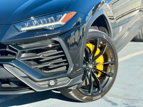 Used 2019 Lamborghini Urus image 10