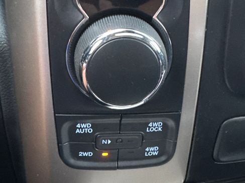 Used 2015 RAM 1500 Big Horn AWD/4WD image 25
