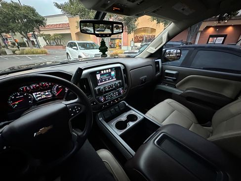 Used 2015 Chevrolet Silverado 1500 LTZ Z71 w/ LTZ Plus Package image 13