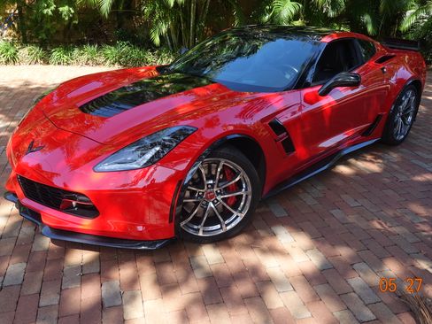 Used 2019 Chevrolet Corvette Grand Sport RWD image 24
