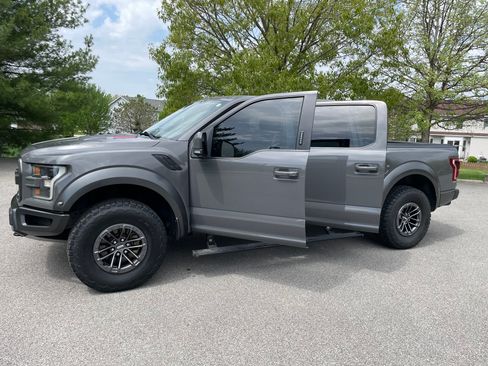 Used 2018 Ford F150 Raptor w/ Equipment Group 802A Luxury AWD/4WD image 6