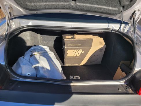 Used 2013 Dodge Challenger SRT8 w/ Harman Kardon Audio Group image 18