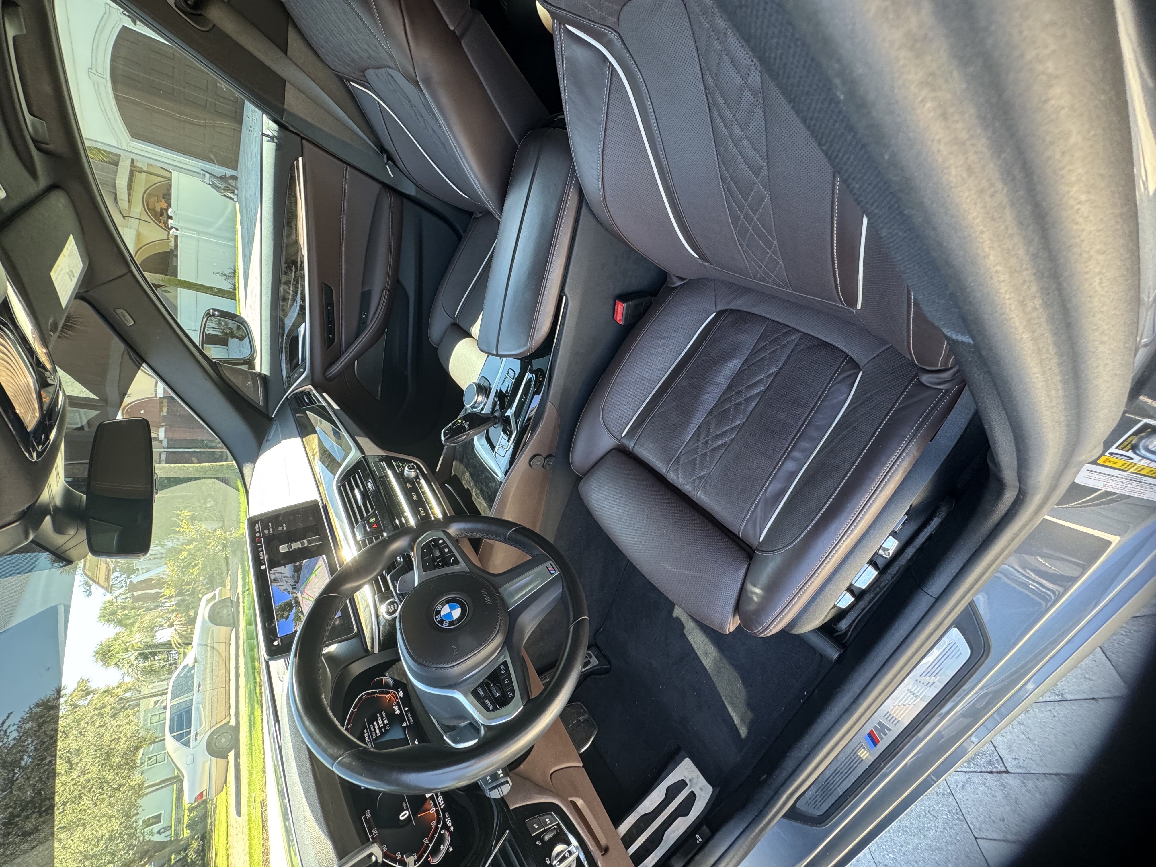 Used 2023 BMW 530i w/ M Sport Package RWD image 9