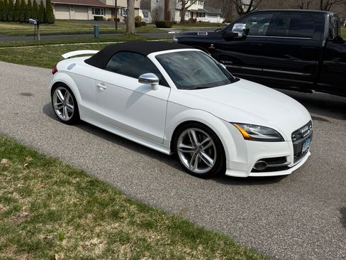 Used 2013 Audi TTS 2.0T Prestige w/ Prestige Pkg image 4
