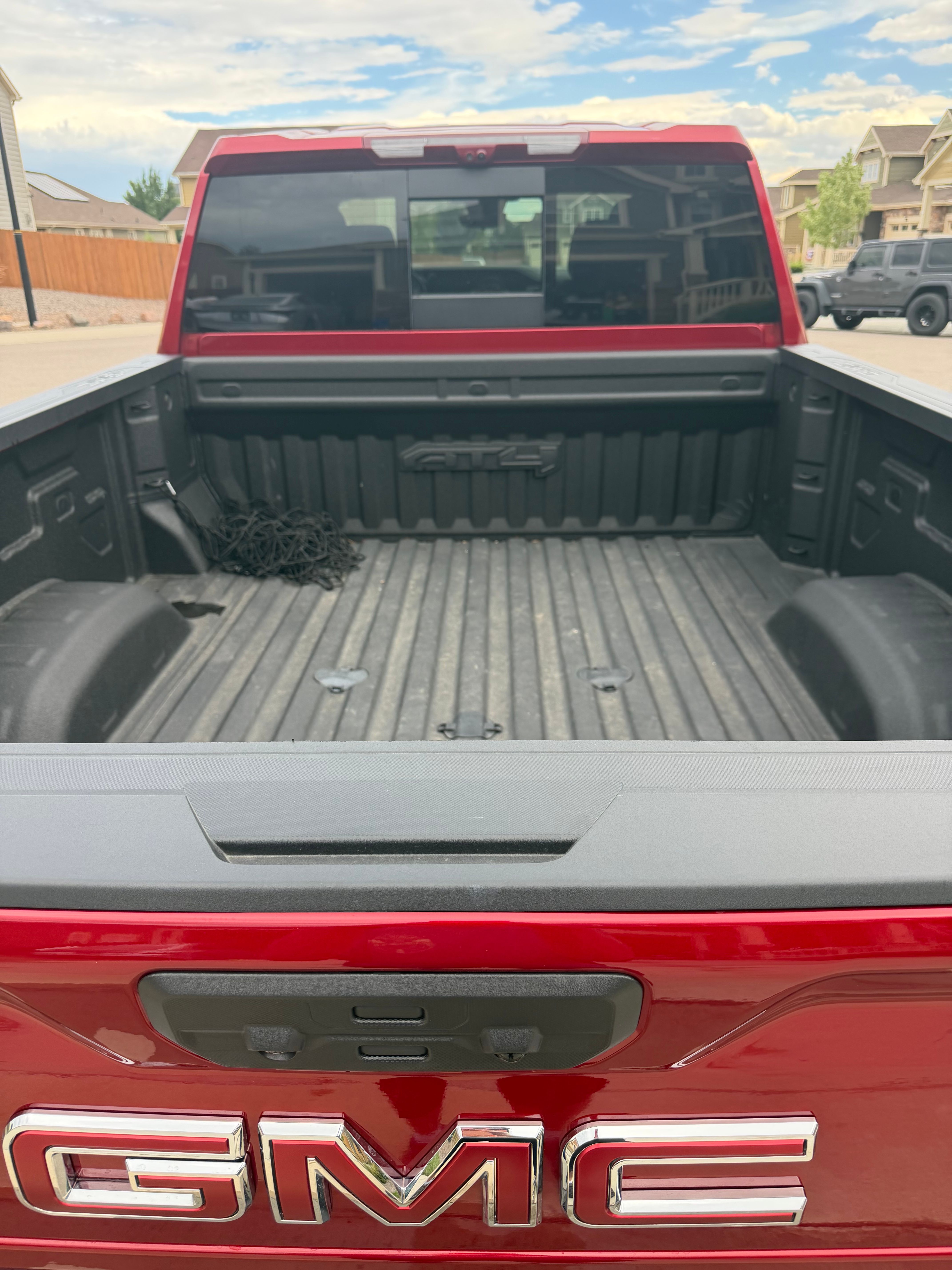 Used 2024 GMC Sierra 2500 AT4 w/ AT4 Premium Plus Package AWD/4WD image 8