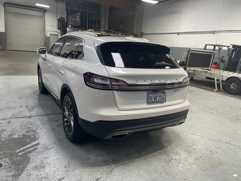 Used 2019 Lincoln Nautilus Reserve image 6