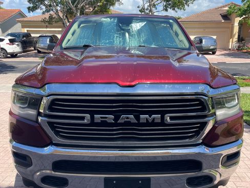 Used 2019 RAM 1500 Laramie AWD/4WD image 9