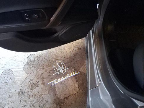 Used 2018 Maserati Ghibli S GranSport image 6