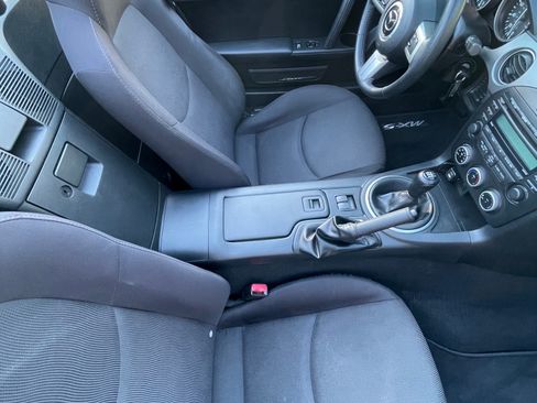 Used 2010 MAZDA MX-5 Miata Sport w/ Convenience Pkg RWD image 22