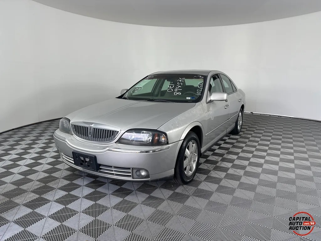 Used 2003 Lincoln LS RWD image 9
