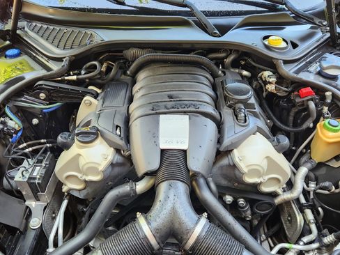 Used 2012 Porsche Panamera 4 image 10