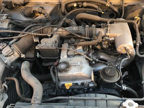 Used 2004 Toyota Tacoma 2WD Xtracab image 10