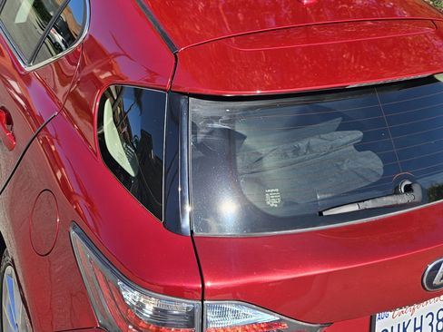 Used 2013 Lexus CT 200h image 11