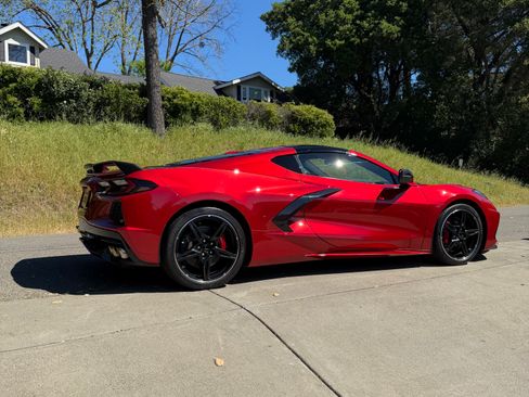 Used 2021 Chevrolet Corvette Stingray Coupe 2D w/ Z51 Performance Package image 6