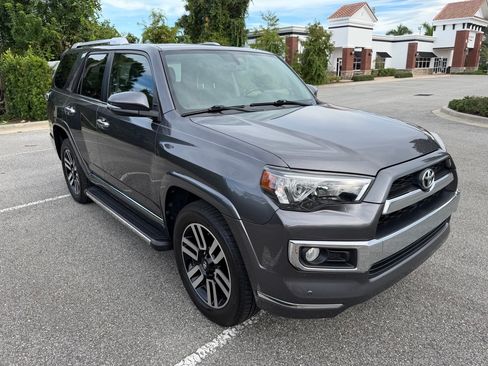 Used 2014 Toyota 4Runner Limited AWD/4WD image 9