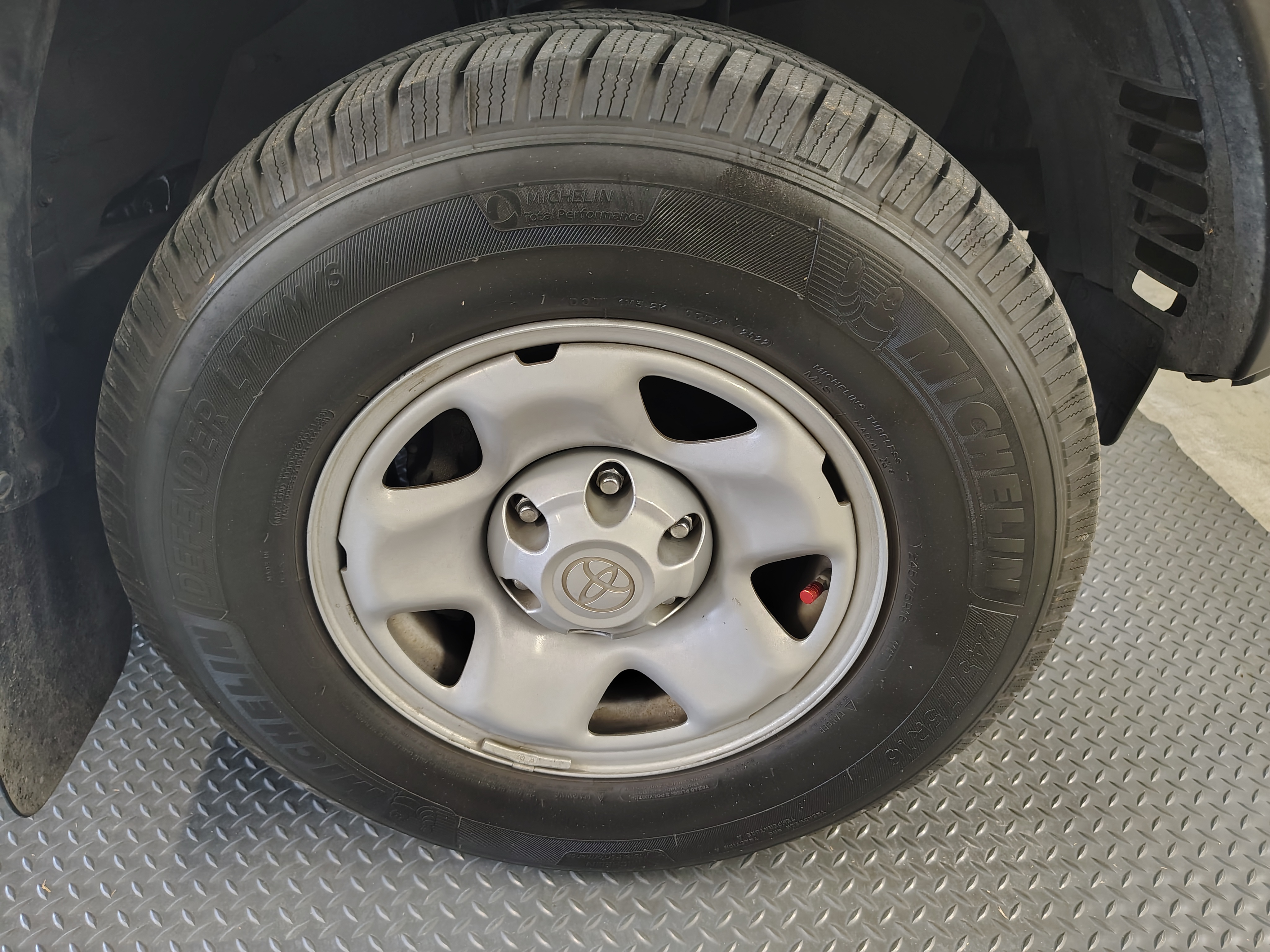 Used 2015 Toyota Tacoma PreRunner w/ Convenience Package RWD image 14