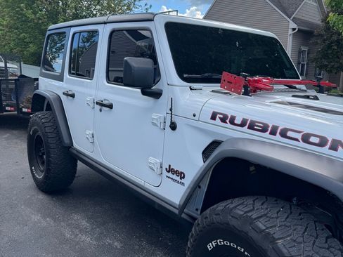 Used 2021 Jeep Wrangler Unlimited Rubicon AWD/4WD image 13