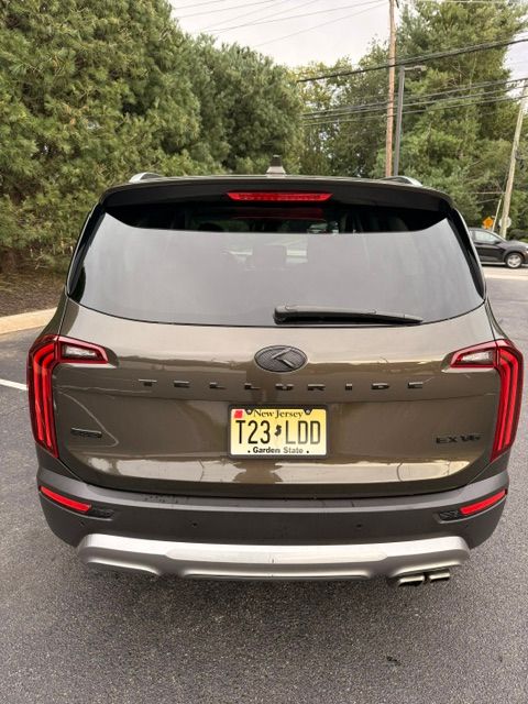 Used 2020 Kia Telluride EX AWD/4WD image 5