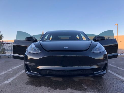 Used 2023 Tesla Model 3 Performance image 16